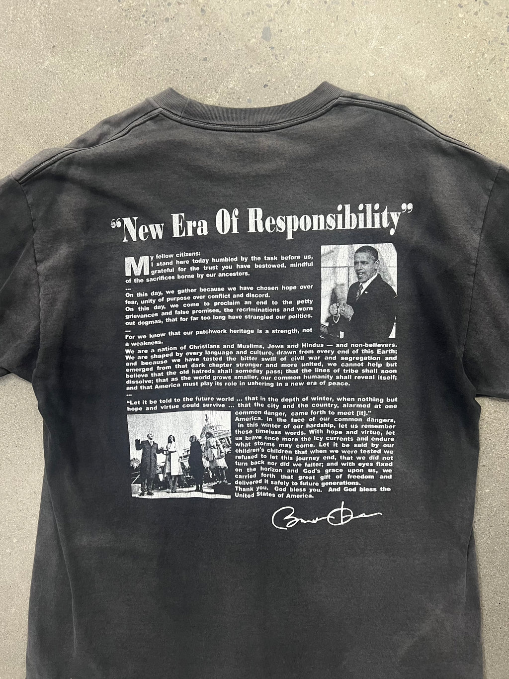 2009 Faded Barack Obama Yes We Can T-Shirt - XL
