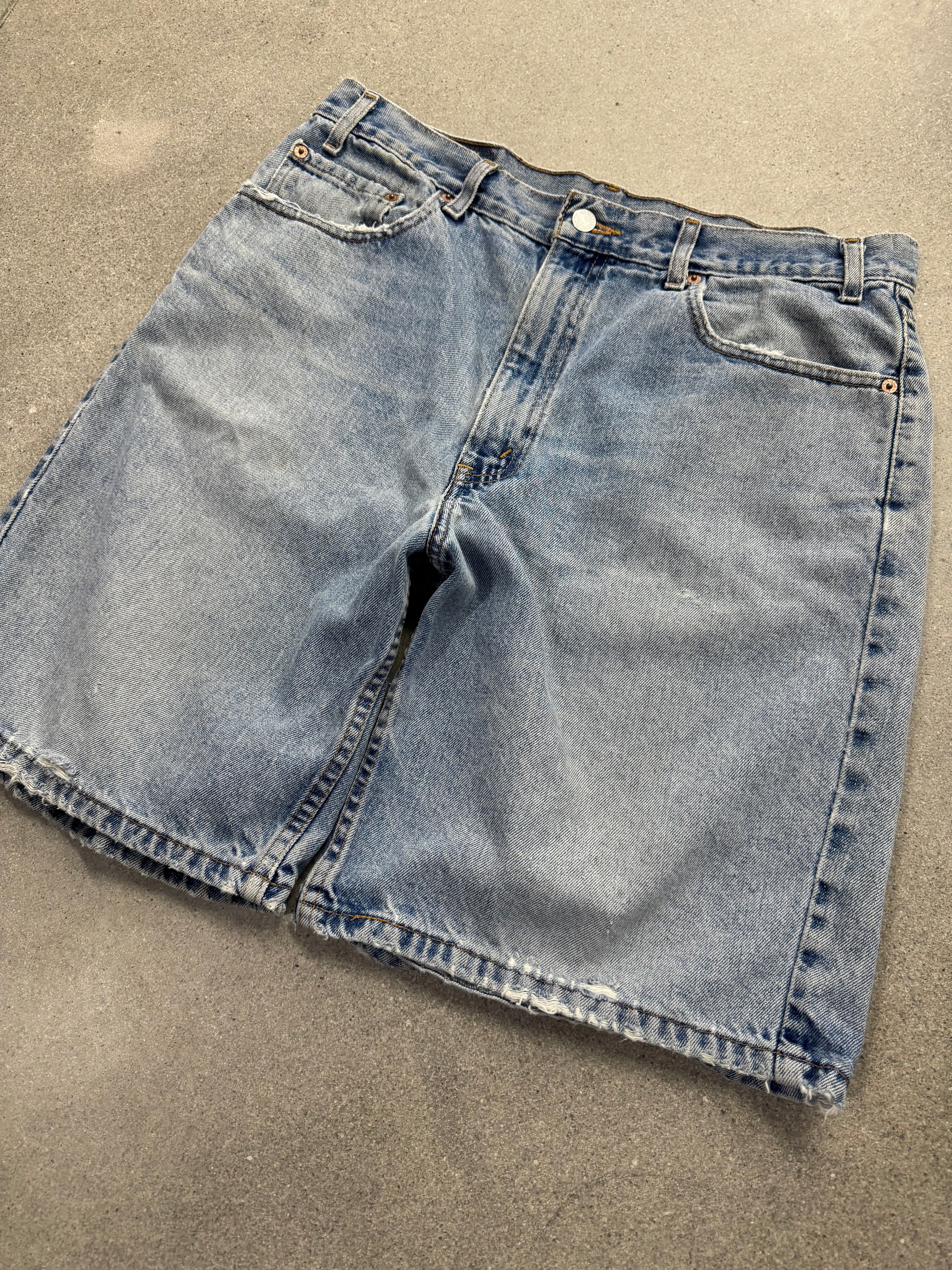 Faded Levi’s 550 Jean Shorts - 35”