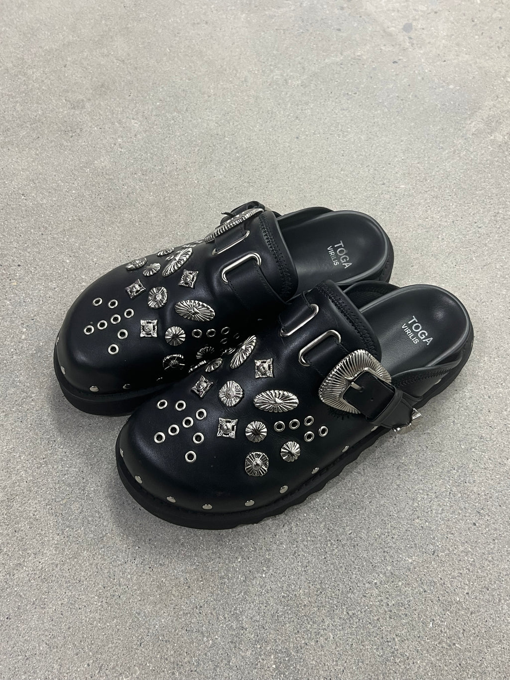 Toga Virilis Metal Eyelet Sabot Loafers - 43