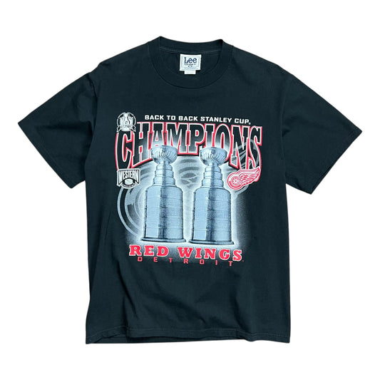 1998 Detroit Red Wings Back To Back NHL Stanley Cup Champions T-shirt - M