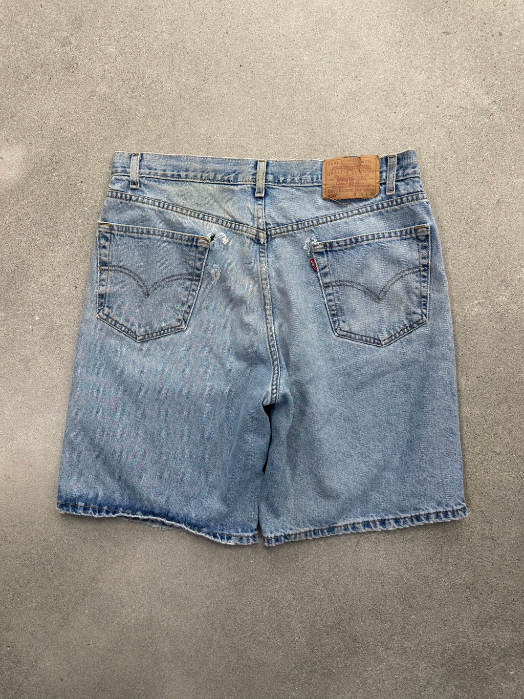 Faded Levi’s 550 Jean Shorts - 35”