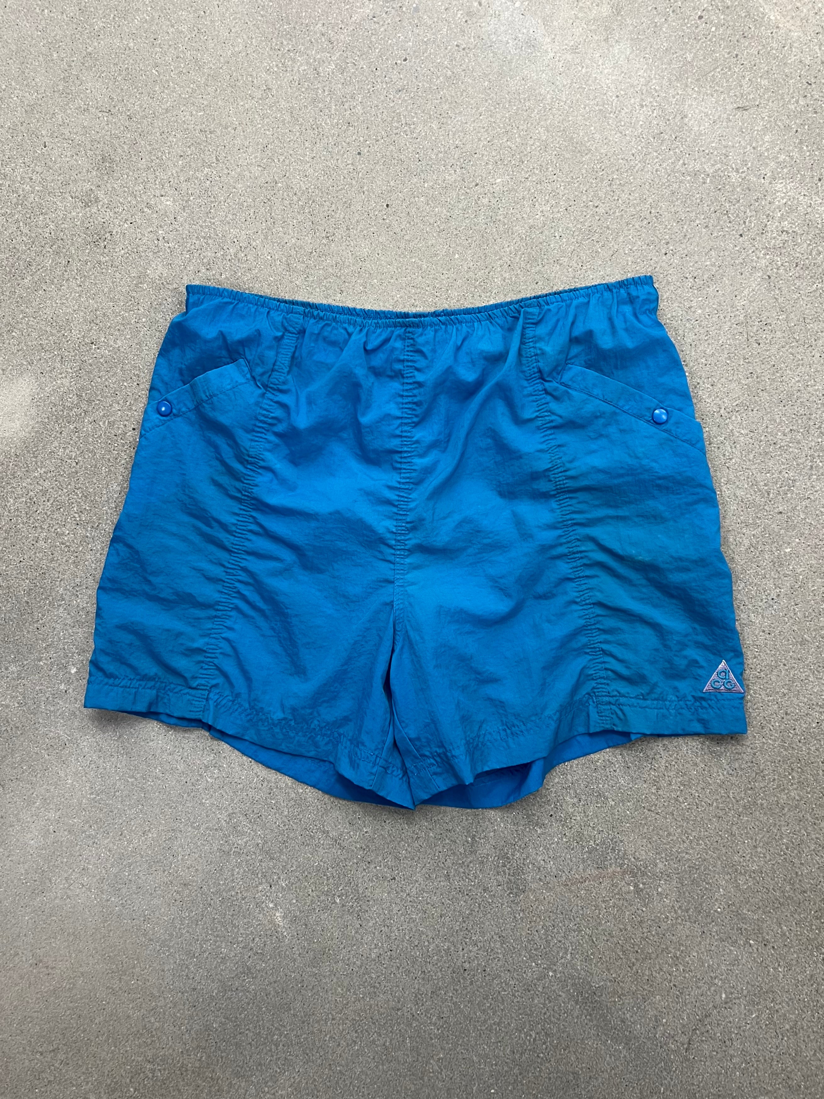 Nike ACG Shorts - S