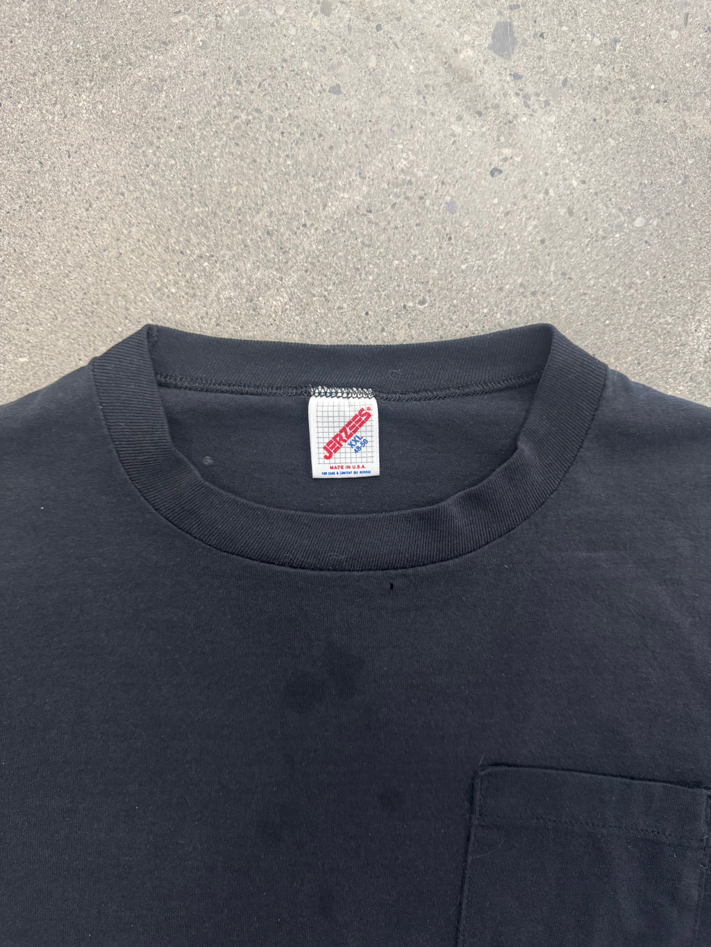 Jeff’s Bar T-Shirt mit unbedruckter Brusttasche - XL