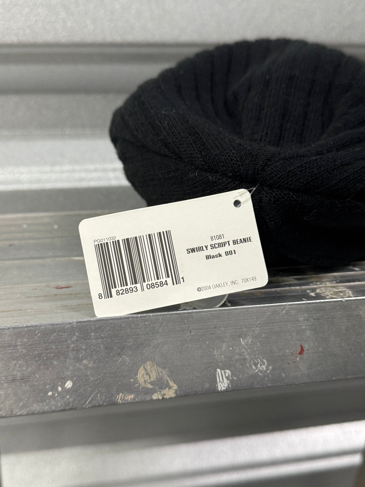 2004 Oakley Swirly Script Beanie