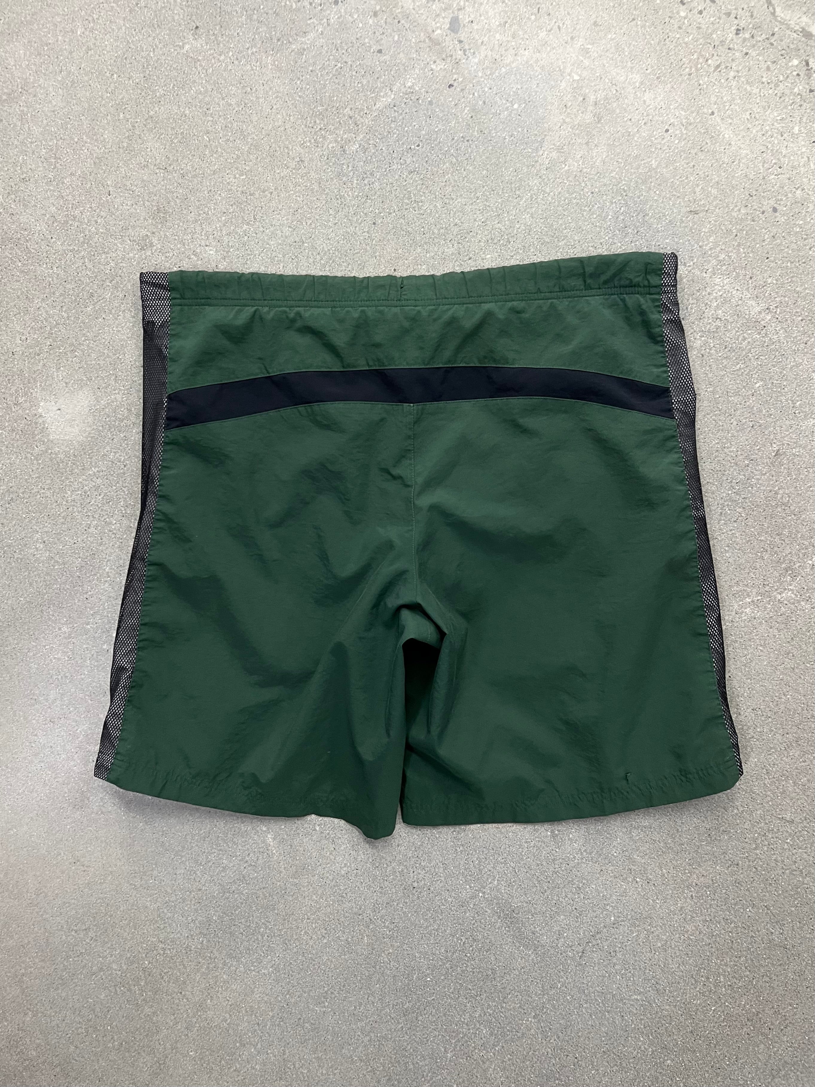 Nike Mesh Shorts - XL