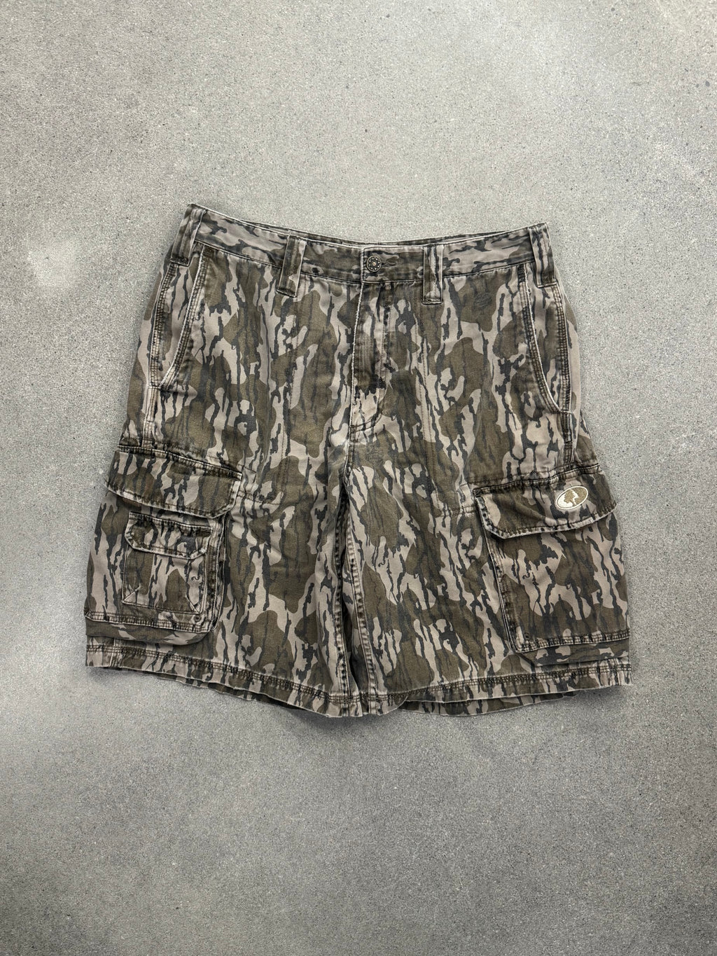 Mossy Oak Bottomland Cargo Camo Shorts - 32”