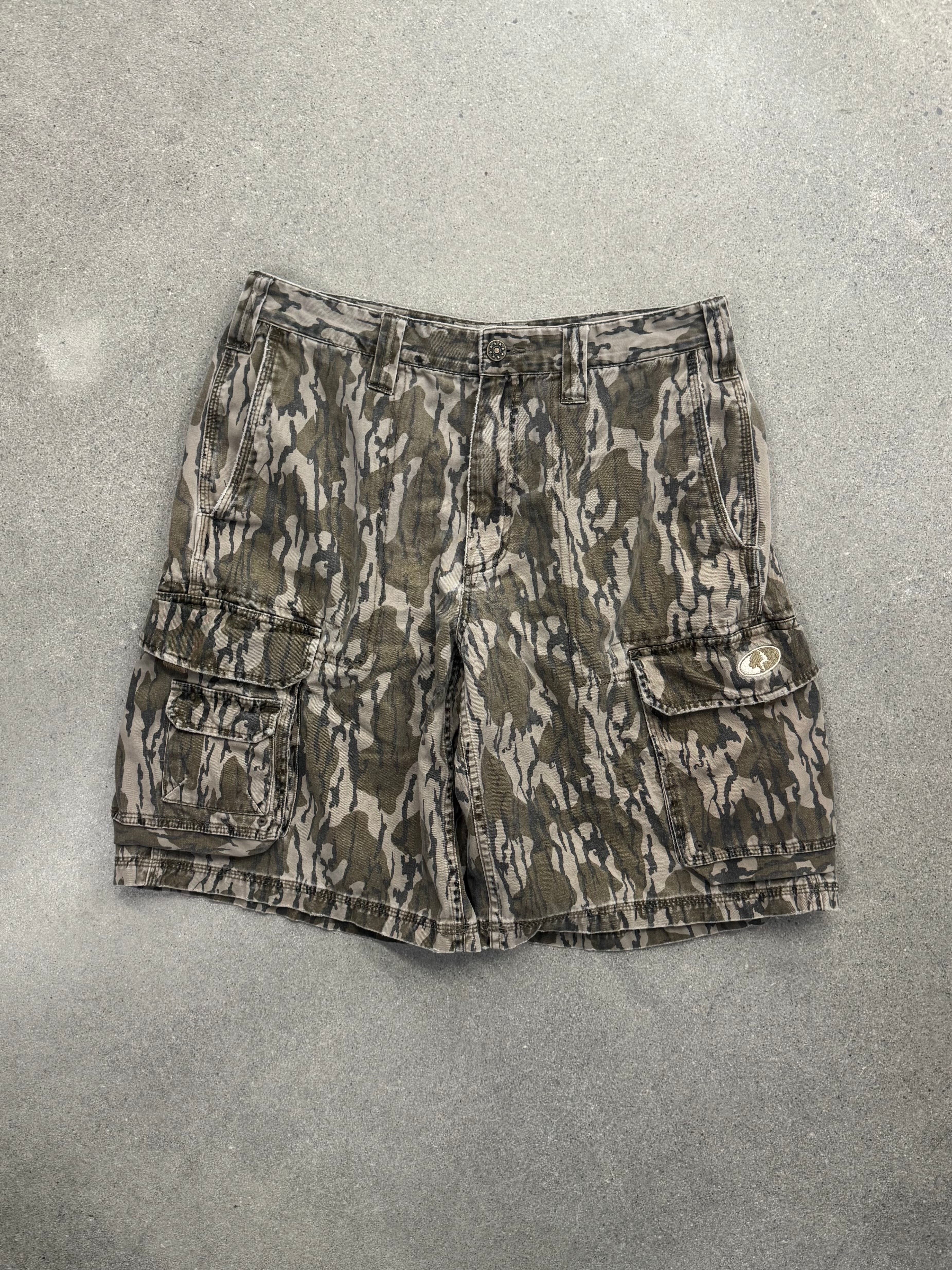 Mossy Oak Bottomland Cargo Camo Shorts - 32”