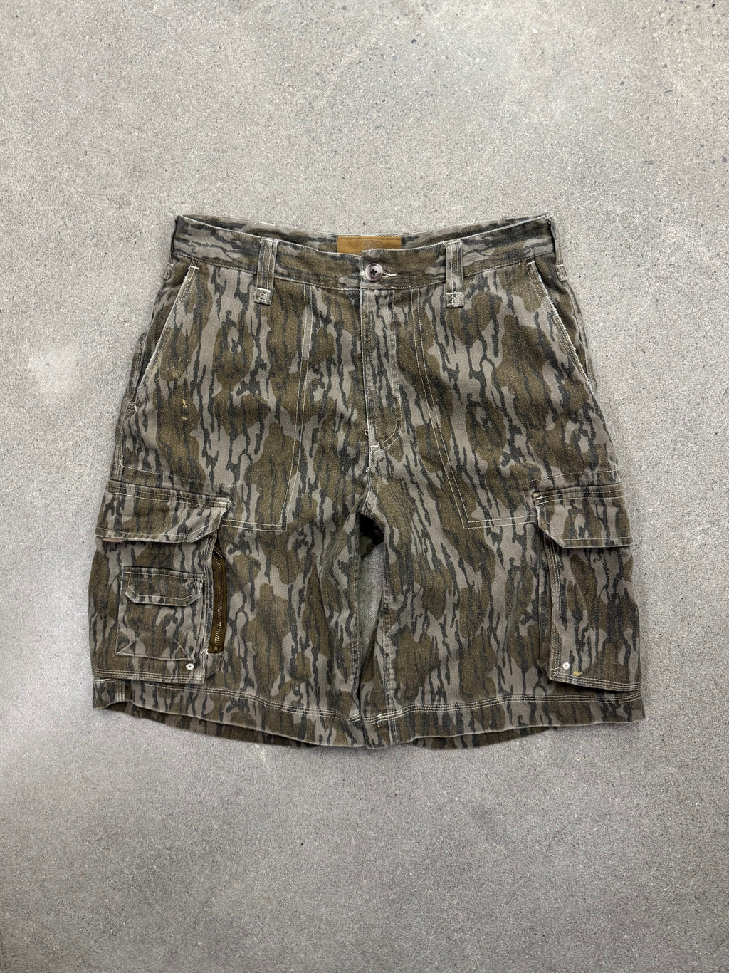 Mossy Oak Bottomland Cargo Camo Shorts - 32”