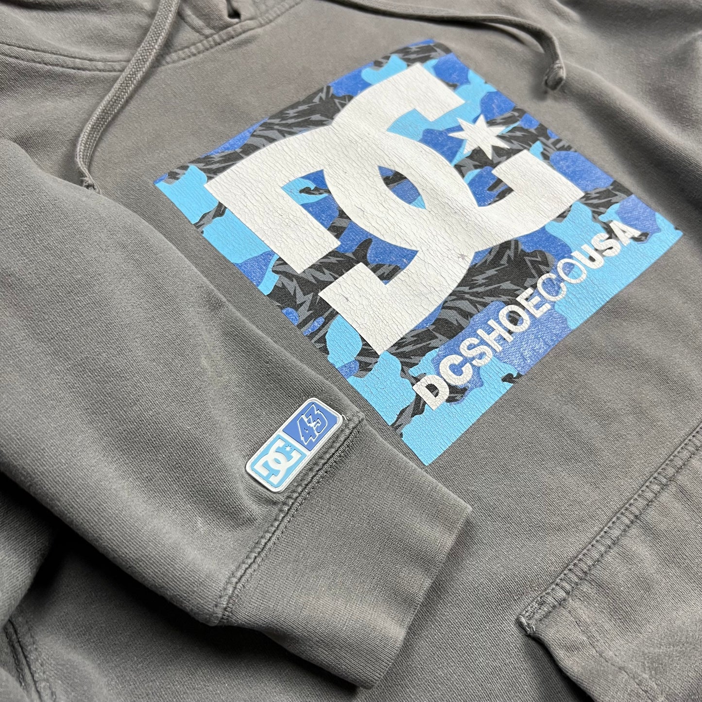 DC Shoe Co. Grey Logo Hoodie - L