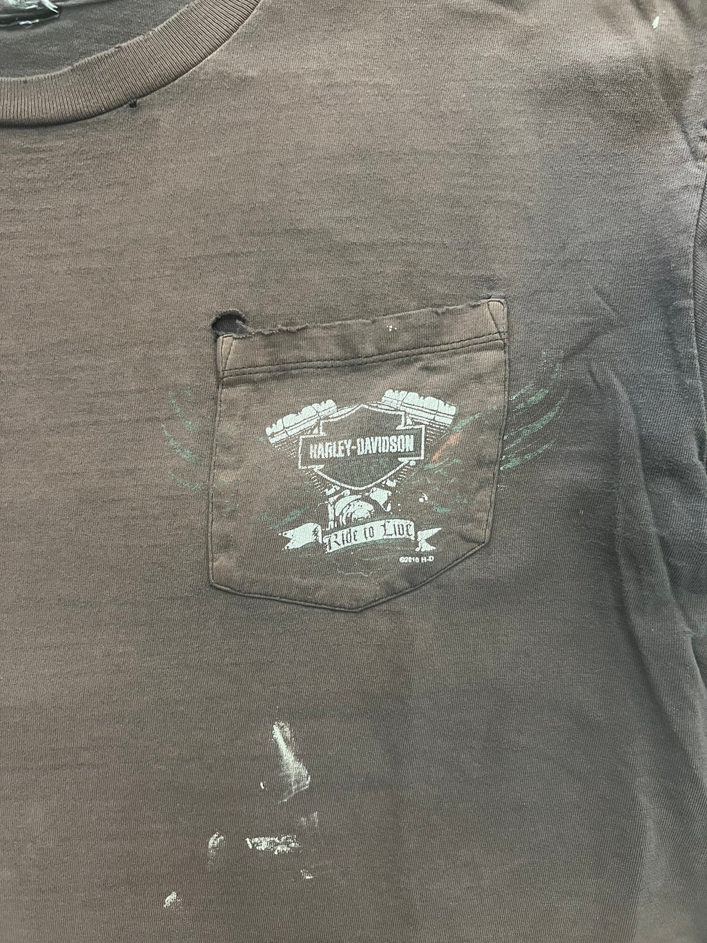 Faded 2010 Harley-Davidson Pocket T-Shirt - L