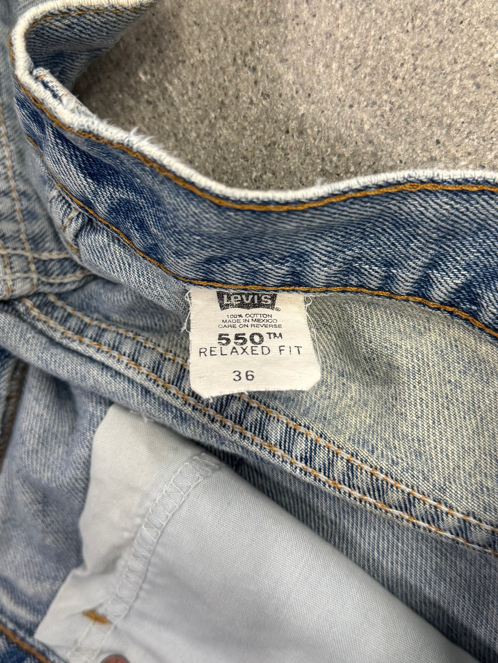 Faded Levi’s 550 Jean Shorts - 35”