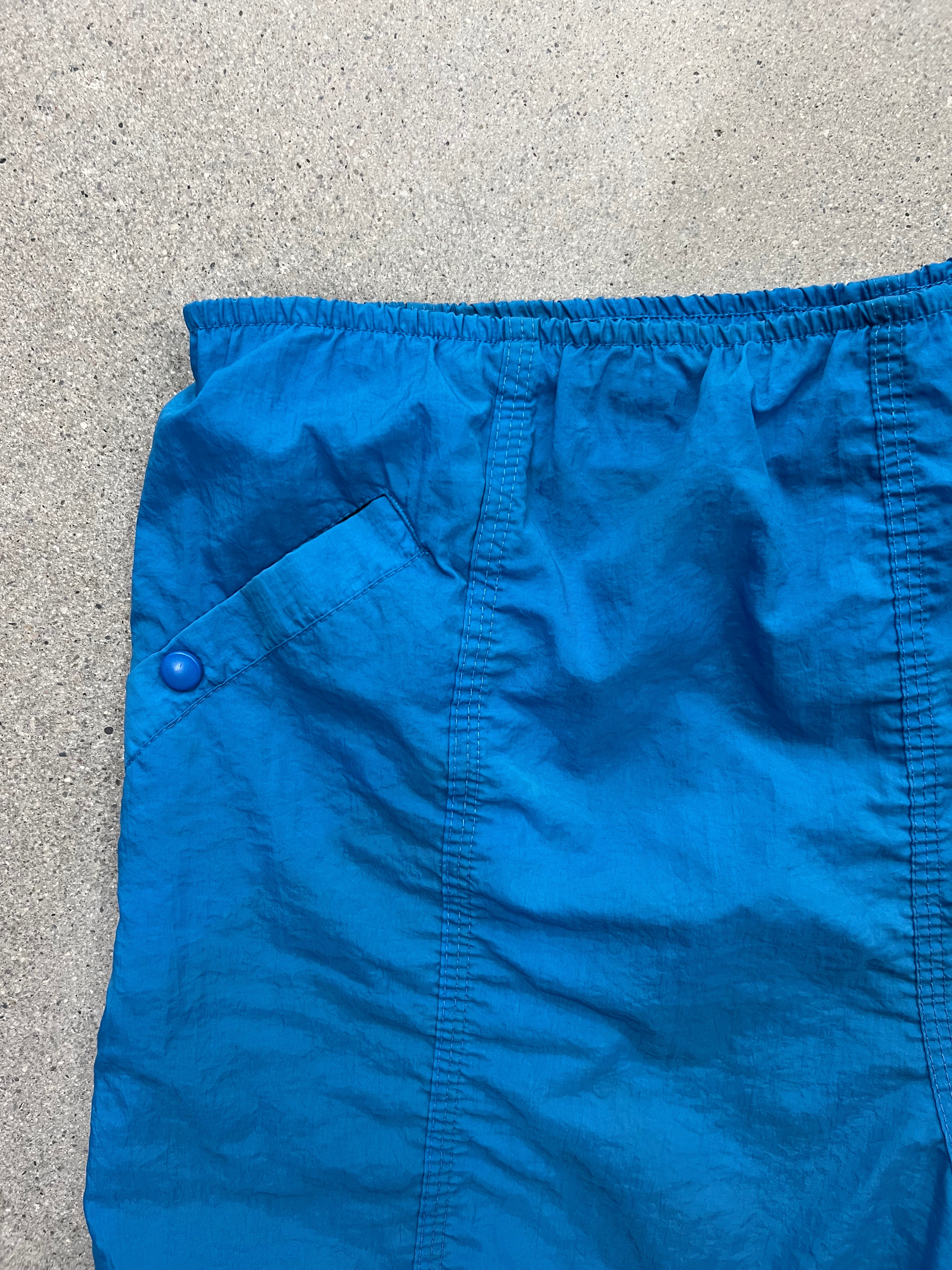 Nike ACG Shorts - S