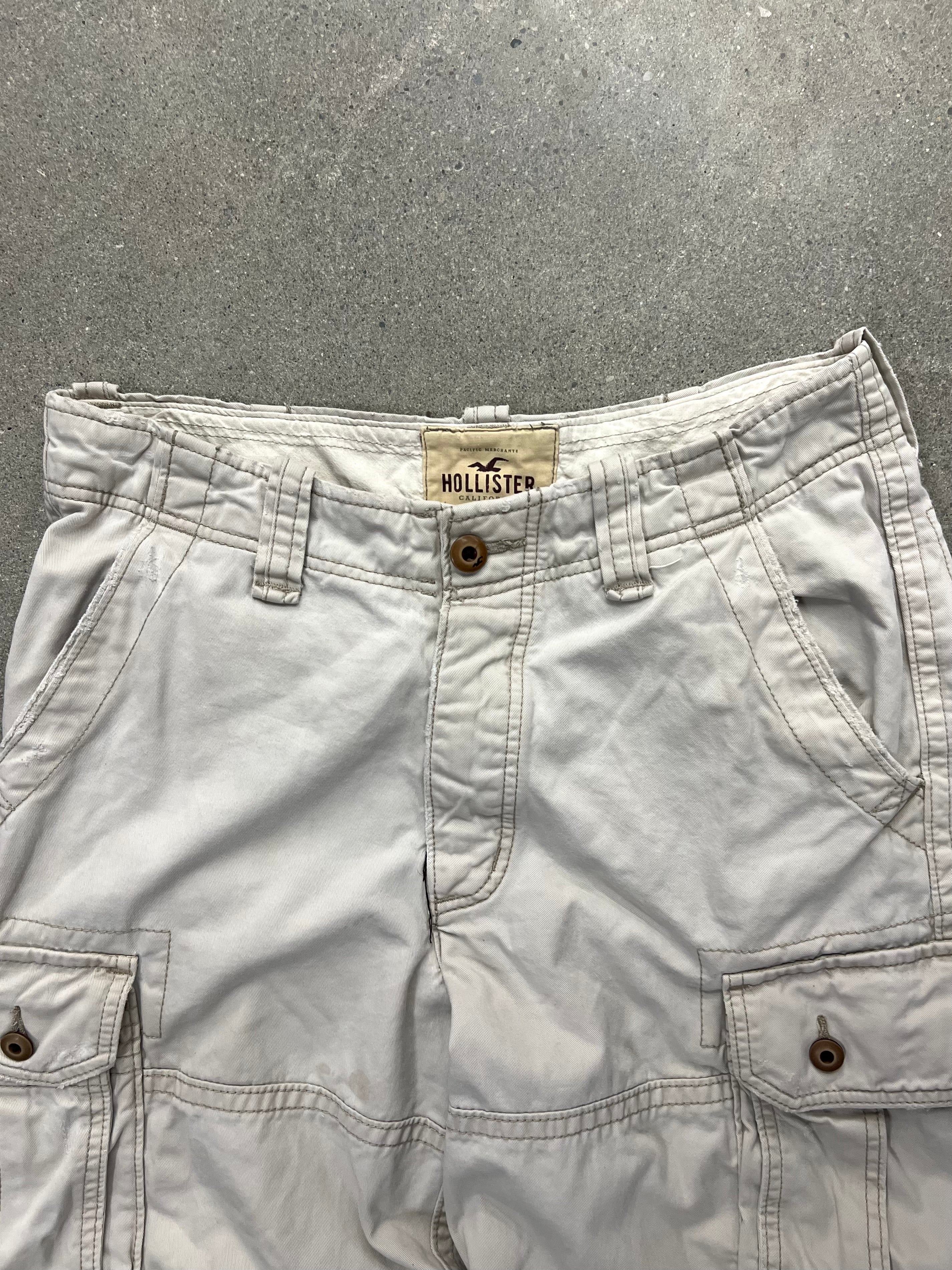 Hollister Baggy Seagull Cargo Shorts - 34”