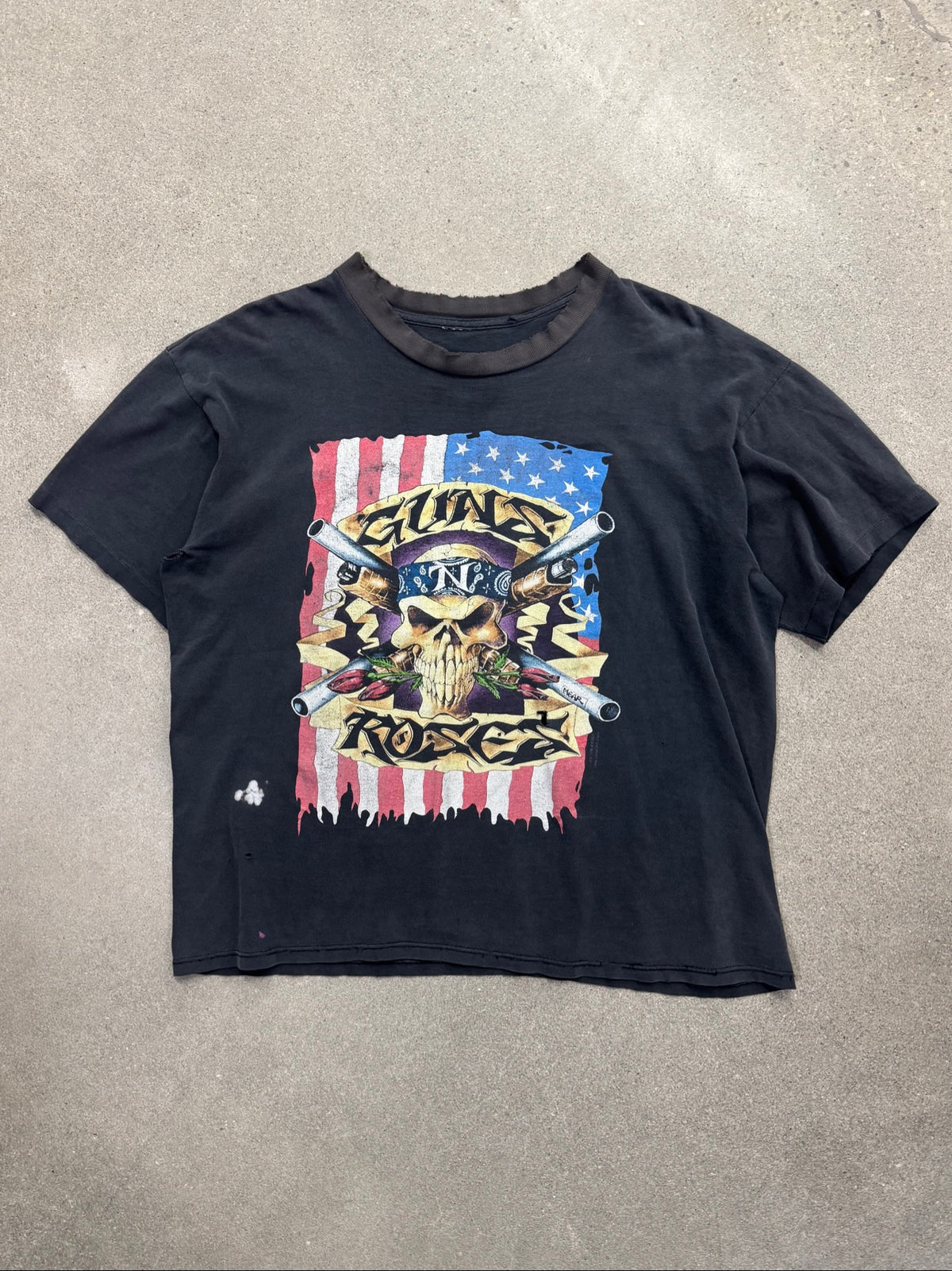 Faded 1991 Guns N' Roses Use Your Illusion Tour T-Shirt - XL