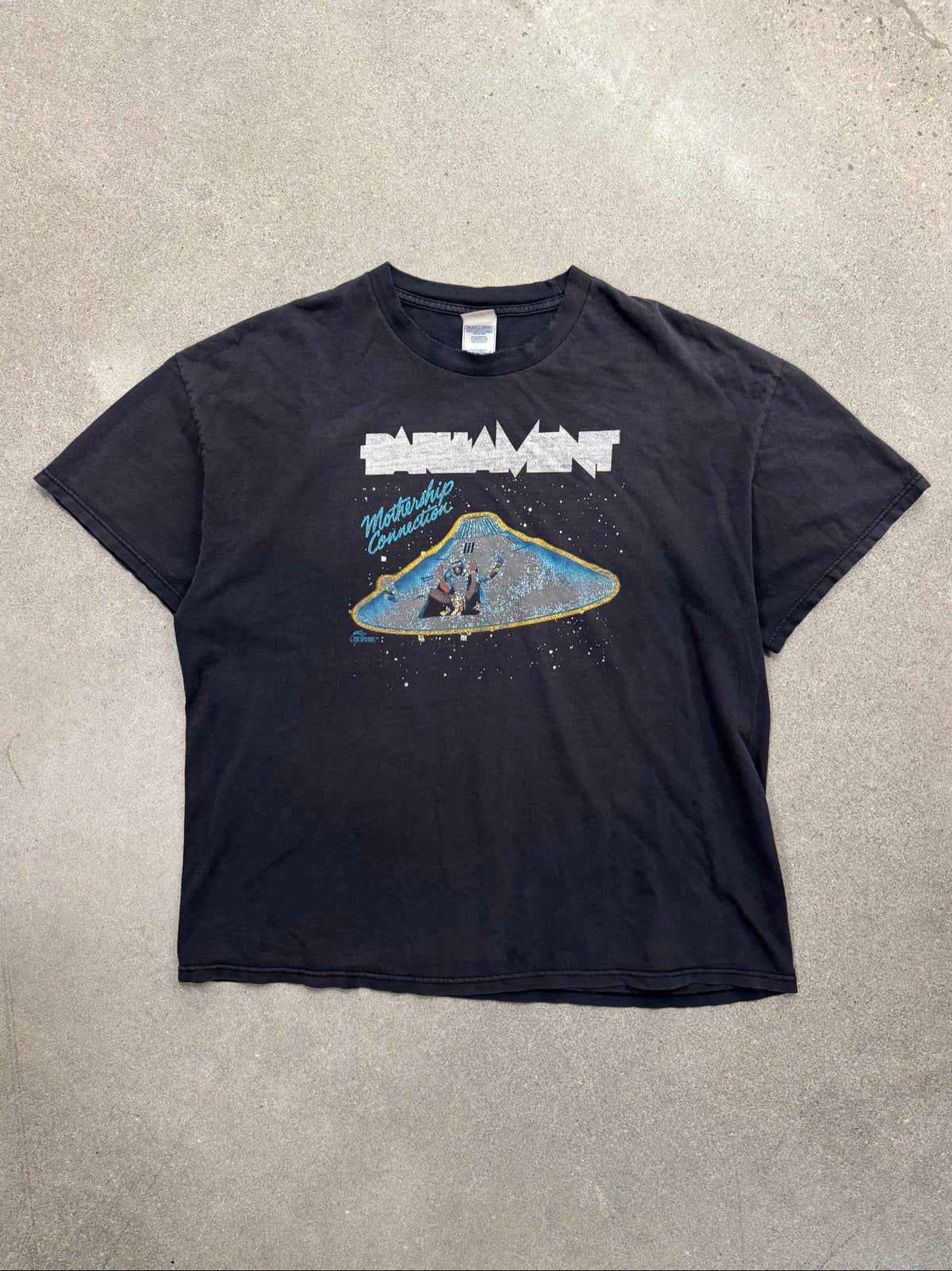 Parliament Funkadelic Mothership Connection T-Shirt - XL