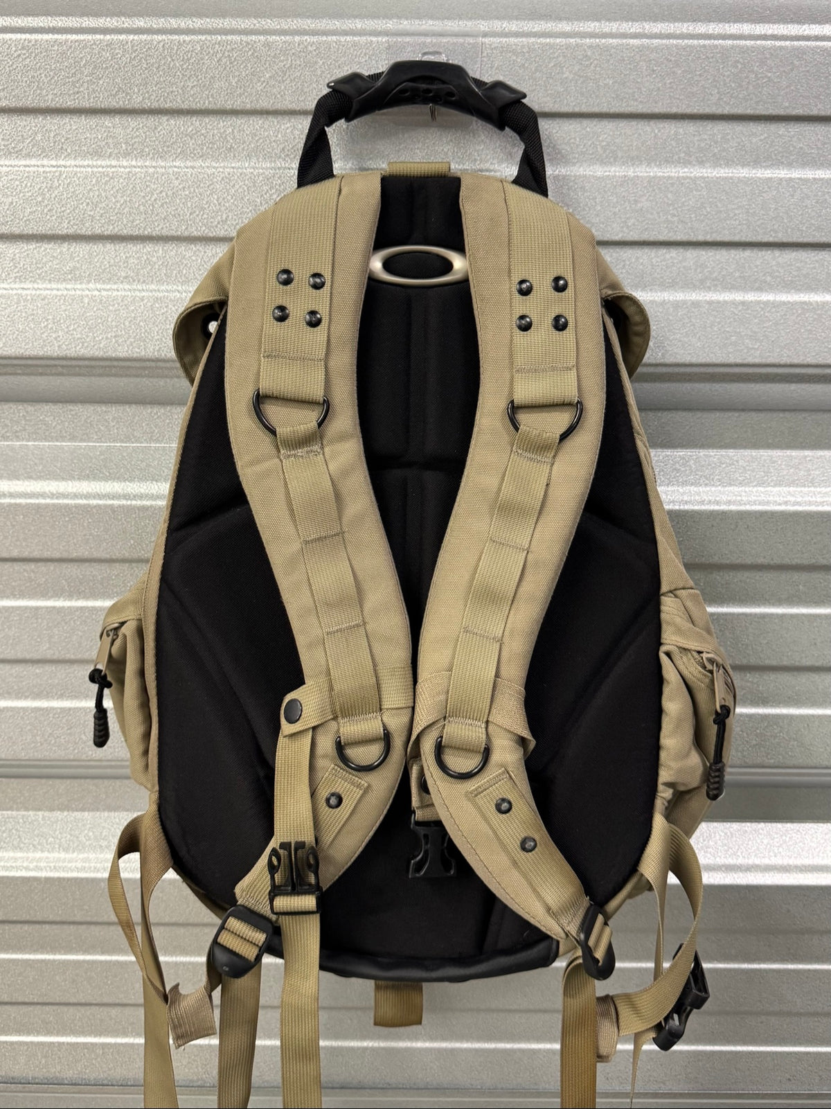 Oakley Icon 2.0 Kitchen Sink Coyote Backpack