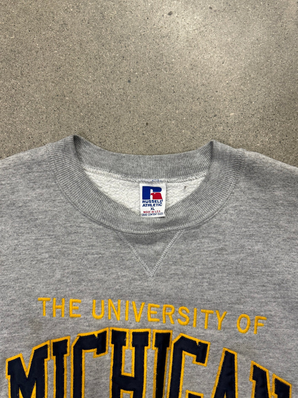 Russell Athletic University of Michigan Crewneck Sweatshirt - XL