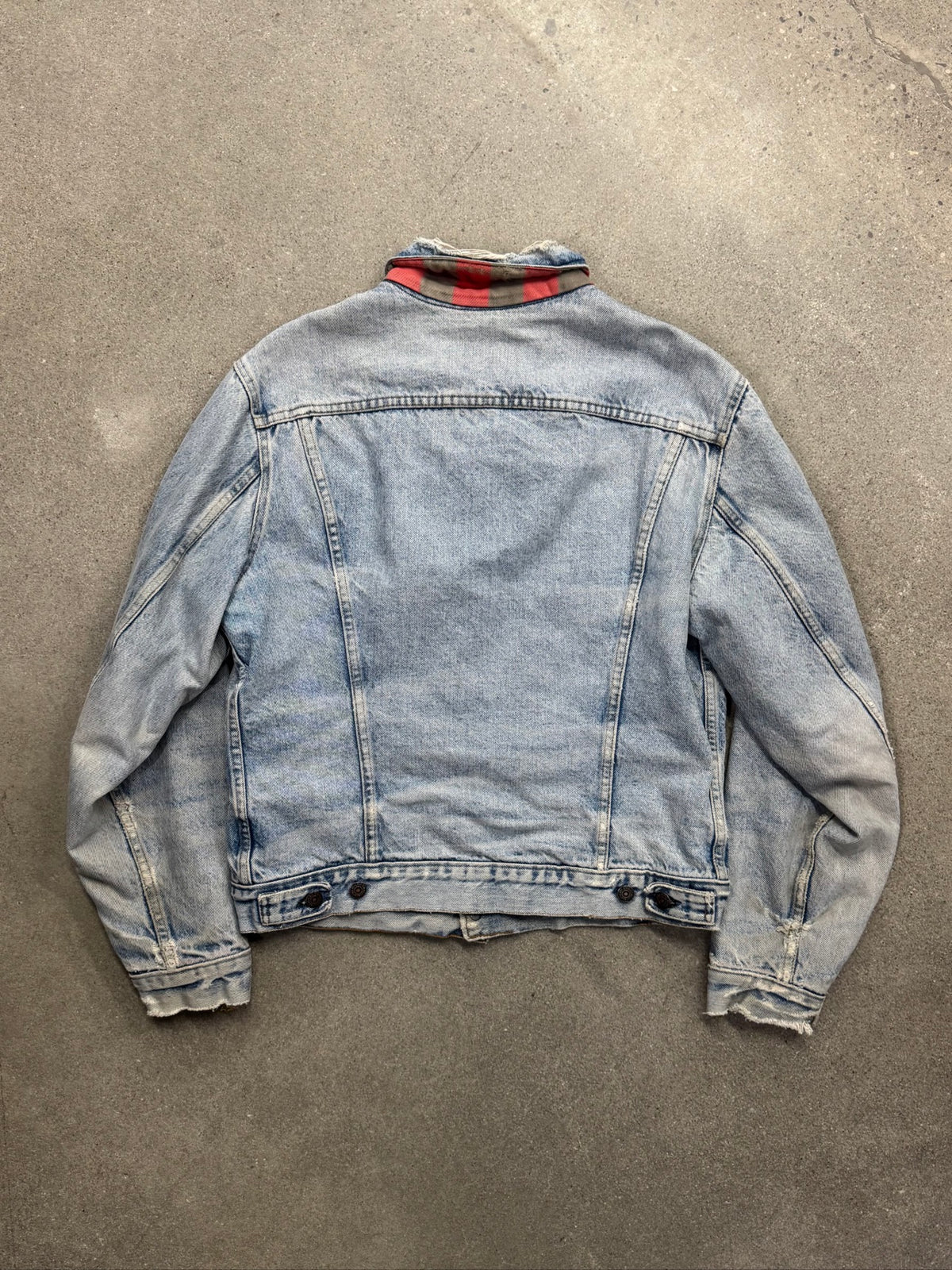 Levi's Flannel-Lined Denim Trucker Jacket - M
