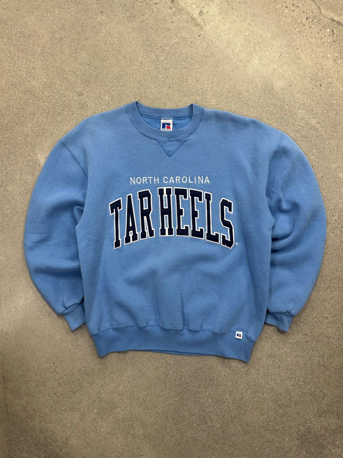 Russell Athletic University of North Carolina Tar Heels Crewneck Sweatshirt - L