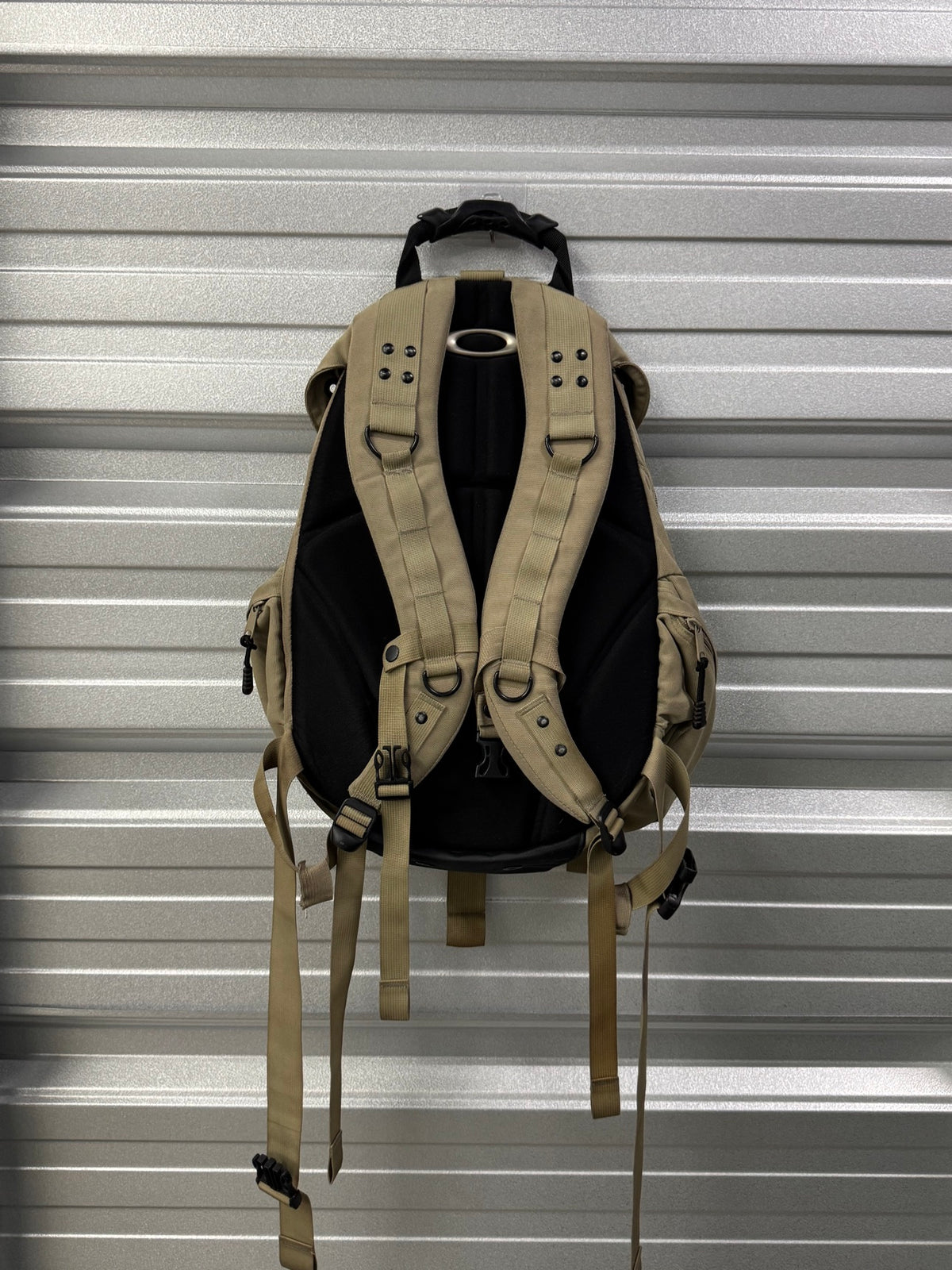Oakley Icon 2.0 Kitchen Sink Coyote Backpack